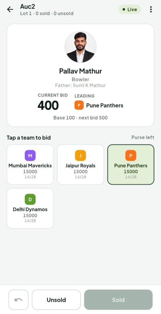 Outfield live player auction with current bid and team purses